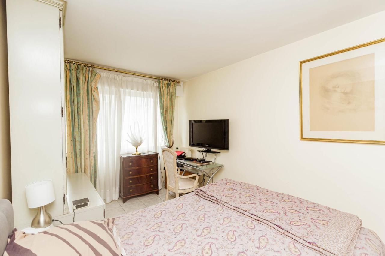 Spacious T3 With View In The Heart Of The City! Charenton-le-Pont Exterior foto