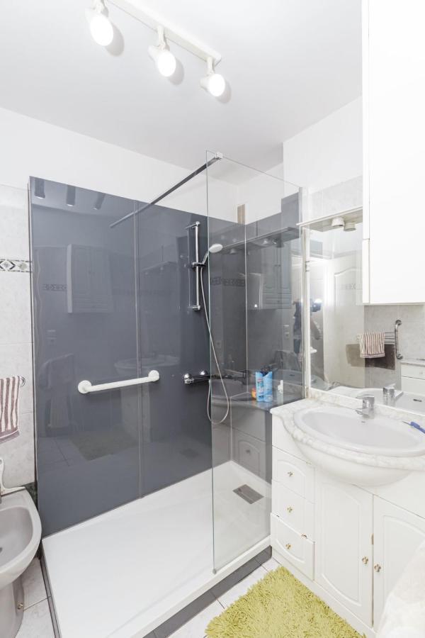 Spacious T3 With View In The Heart Of The City! Charenton-le-Pont Exterior foto